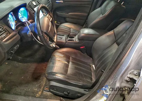 2013 Chrysler 300 S from USA, damaged, VIN 2C3CCABT6DH687511